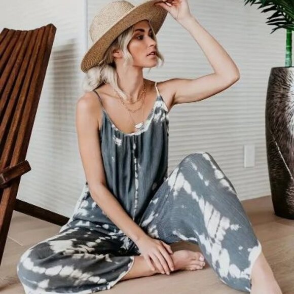 Plus Size Boho , Women's Plus Tie Dye V Neck Medium Stretch Jumpsuit - Picture 4 of 10